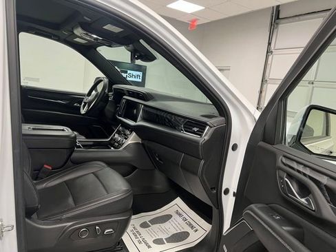 Used 2023 GMC Yukon Denali AWD/4WD image 58