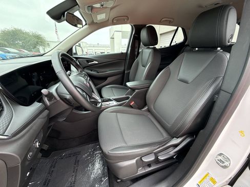 Used 2025 Buick Encore GX Preferred FWD image 13