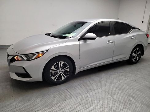 Used 2021 Nissan Sentra SV image 2