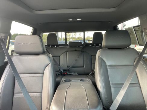 Used 2025 GMC Sierra 2500 Denali Ultimate image 32