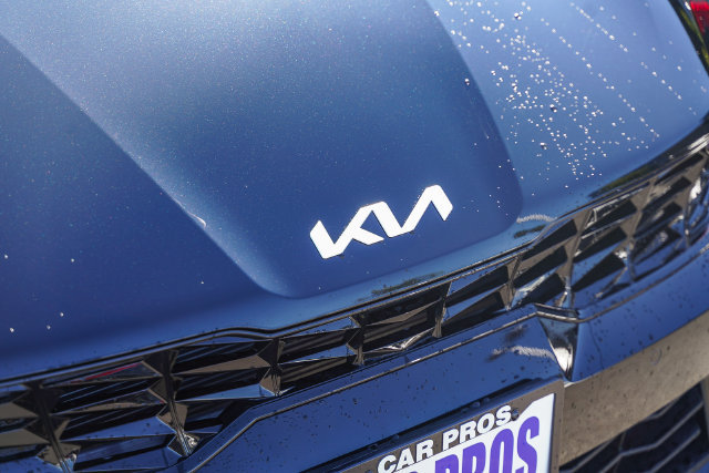 New 2026 Kia K5 LXS FWD image 11