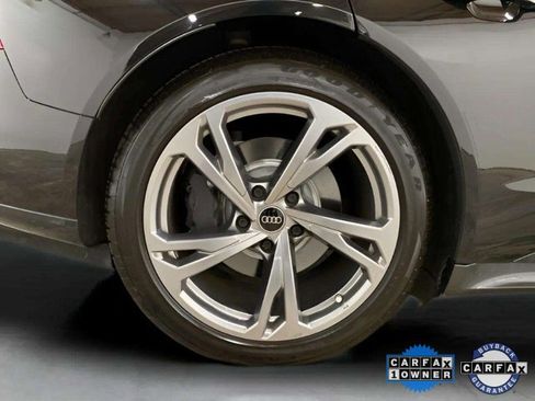 Used 2022 Audi e-tron GT Premium Plus image 97