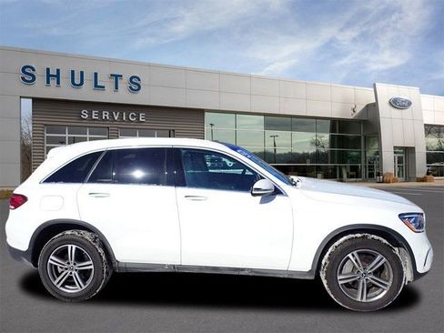 Used 2022 Mercedes-Benz GLC 300 4MATIC image 4