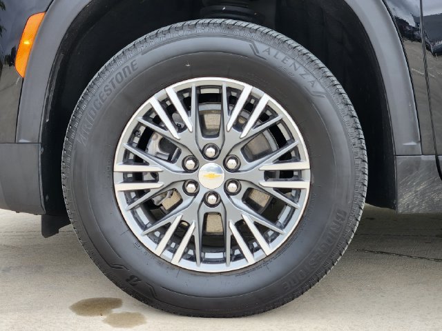 Used 2026 Chevrolet Traverse LT w/ Driver Confidence Package FWD image 11