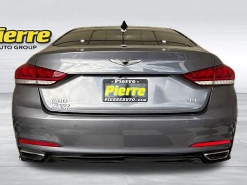 Used 2017 Genesis G80 3.8 w/ Option Group 03 image 3