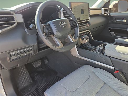 Used 2024 Toyota Tundra Limited image 15