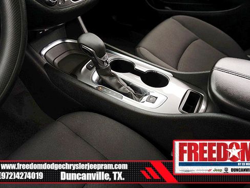 Used 2024 Chevrolet Malibu LT FWD image 33