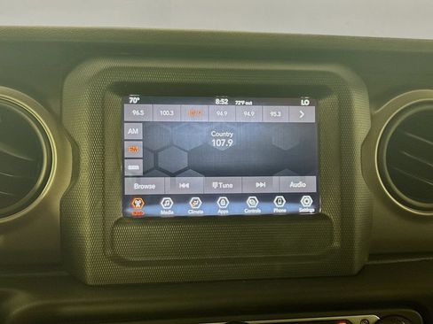Used 2021 Jeep Wrangler Unlimited Sport AWD/4WD image 15