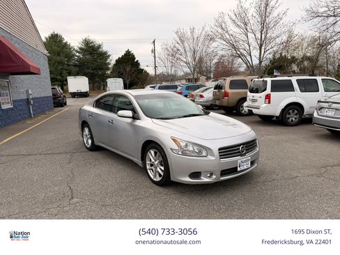 Used 2010 Nissan Maxima 3.5 SV w/ Cold Pkg FWD image 9