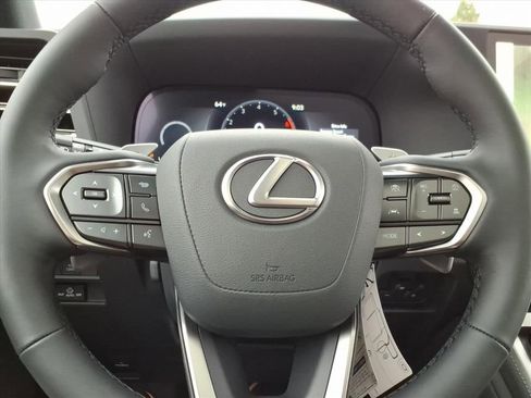 Used 2026 Lexus GX 550 w/ Accessory Package (2T) image 24