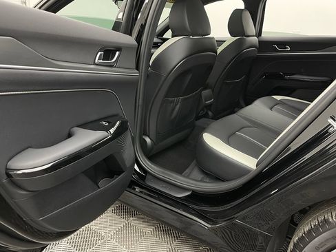 Used 2025 Kia K5 GT-Line w/ GT-Line Premium Package AWD/4WD image 37