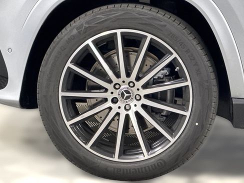 Used 2026 Mercedes-Benz GLS 450 4MATIC image 12
