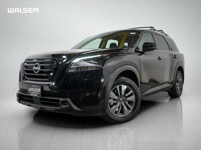 Used 2023 Nissan Pathfinder SV w/ SV Black Package