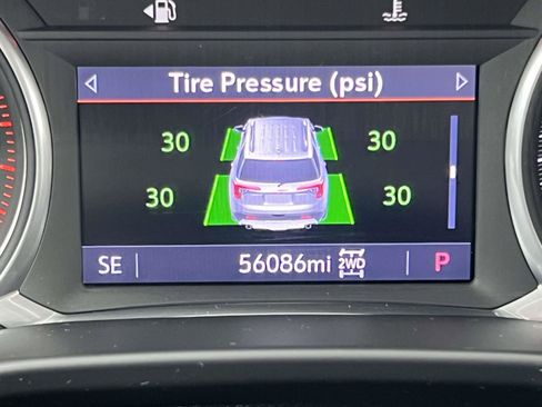 Used 2022 GMC Acadia SLE w/ Driver Convenience Package image 20