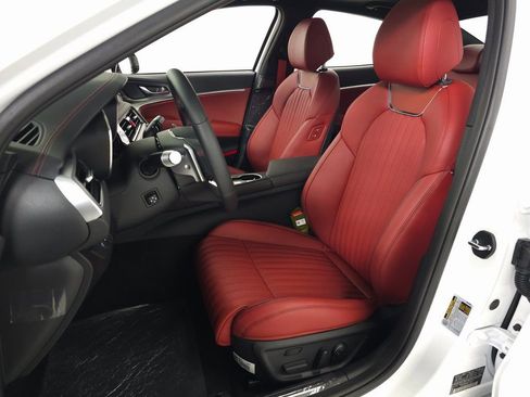 Used 2026 Genesis G70 3.3T Sport Prestige image 12