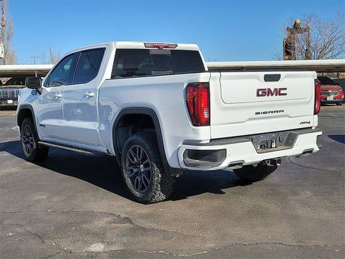 Used 2021 GMC Sierra 1500 AT4 w/ AT4 Premium Package image 3