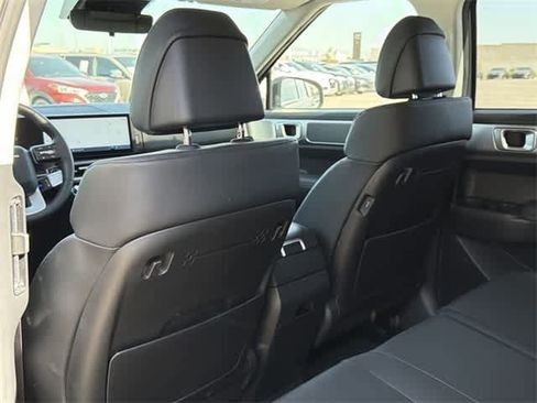 Used 2025 Hyundai Santa Fe XRT image 23