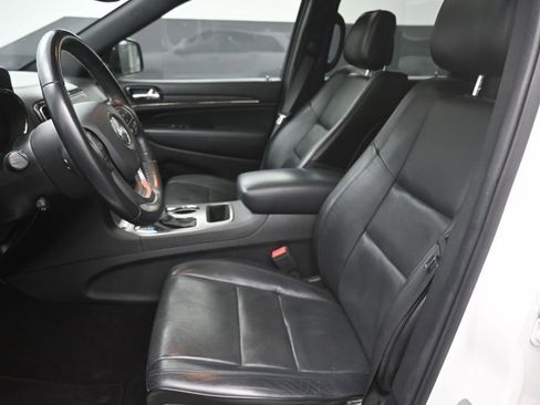Used 2019 Jeep Grand Cherokee High Altitude RWD image 18