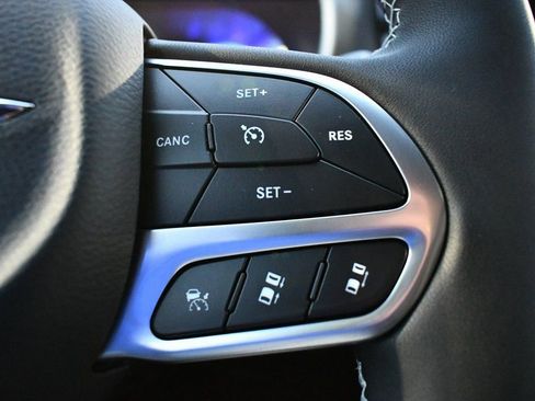 New 2026 Chrysler Pacifica Select FWD image 19