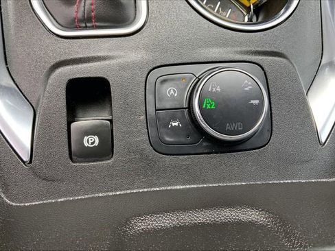 Used 2023 Chevrolet Traverse RS w/ LPO, Floor Liner Package AWD/4WD image 38