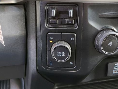 Used 2023 Ford F250 XLT AWD/4WD image 20
