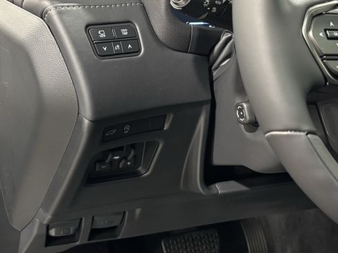 New 2026 Lexus LX 600 4WD w/ Luxury Package image 17