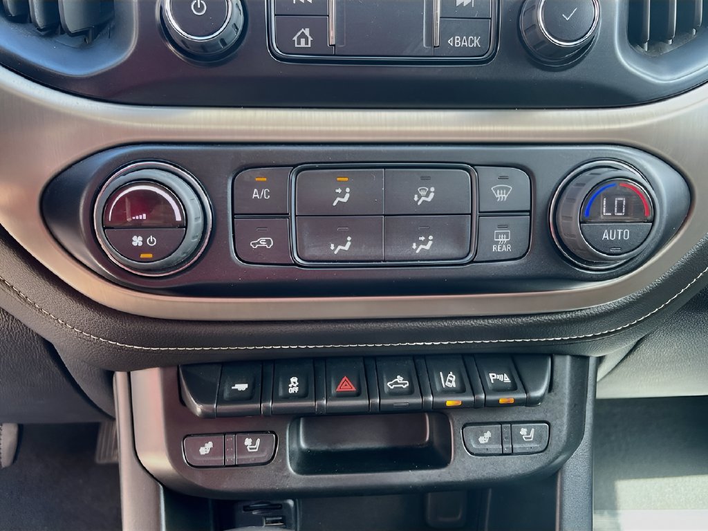 Used 2022 GMC Canyon Denali AWD/4WD image 16