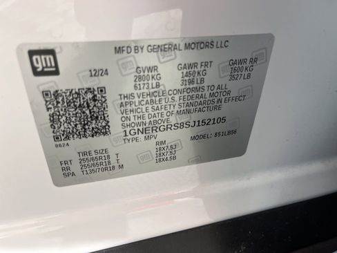 Used 2025 Chevrolet Traverse LT image 25