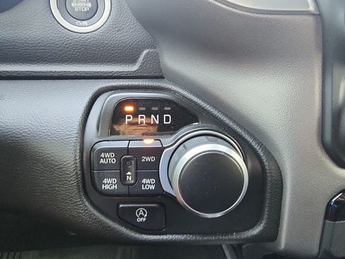 Used 2022 RAM 1500 Big Horn AWD/4WD image 16