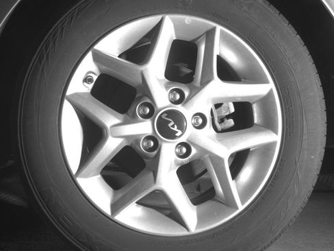 Used 2025 Kia Soul LX w/ LX Technology Package image 13