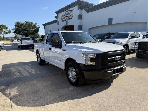 Used 2015 Ford F150 XL w/ Equipment Group 101A Mid RWD image 36