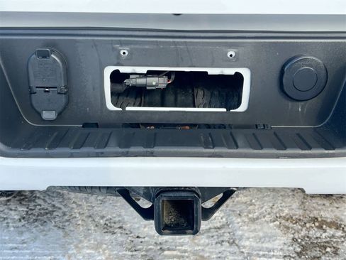 Used 2021 Chevrolet Colorado W/T w/ Custom Special Edition image 33