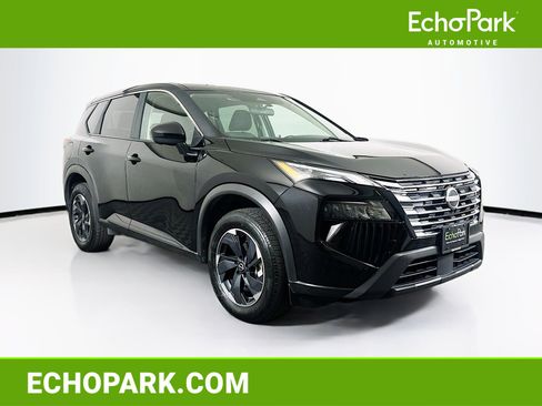 Used 2024 Nissan Rogue SV image 1