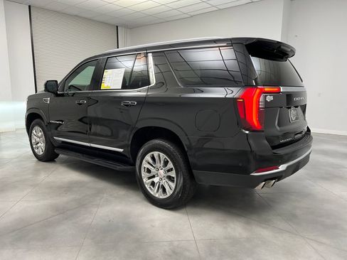 Used 2025 GMC Yukon Denali AWD/4WD image 6