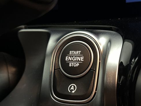 Used 2026 Mercedes-Benz GLB 250 image 15