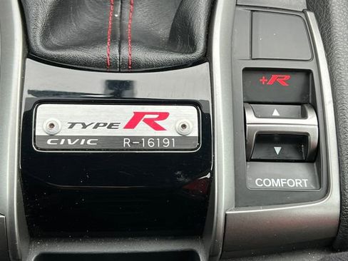 Used 2018 Honda Civic Type R image 34