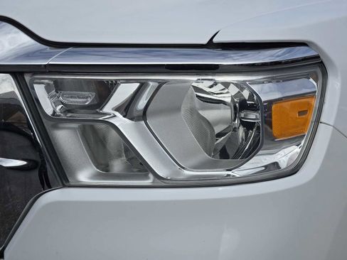 Used 2021 RAM 1500 Lone Star image 9