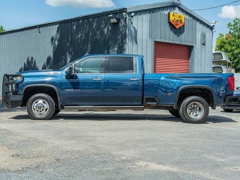 Used 2022 Chevrolet Silverado 3500 High Country image 3