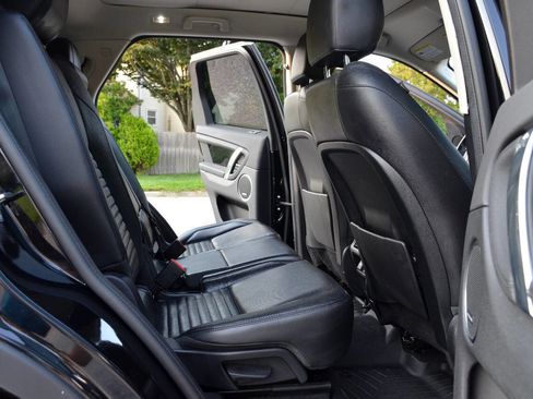 Used 2020 Land Rover Discovery Sport S image 9