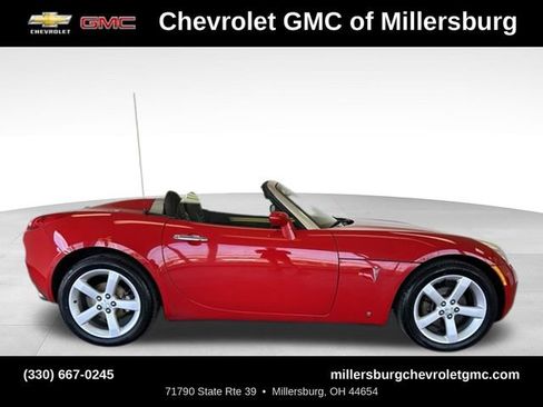 Used 2006 Pontiac Solstice Convertible w/ Premium Package RWD image 2