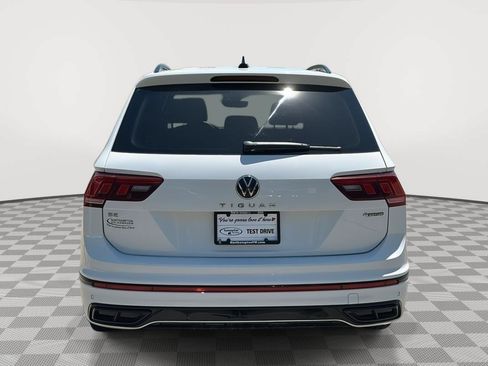 Used 2022 Volkswagen Tiguan SE R-Line AWD/4WD image 6