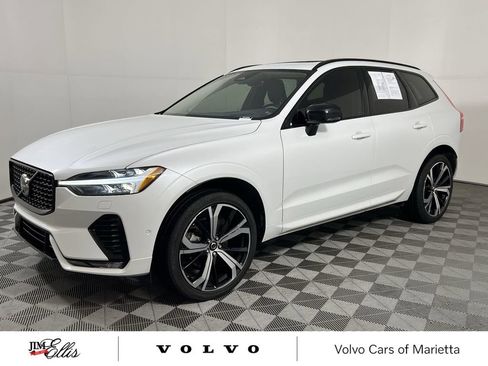 Used 2023 Volvo XC60 B5 Ultimate w/ Climate Package image 5