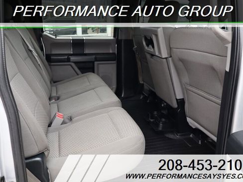 Used 2017 Ford F150 XLT w/ Trailer Tow Package image 11