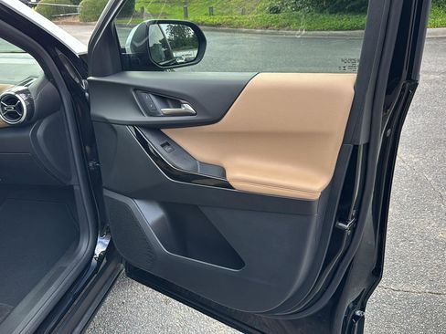 New 2025 Chevrolet Equinox ACTIV w/ Safety and Technology Package image 13