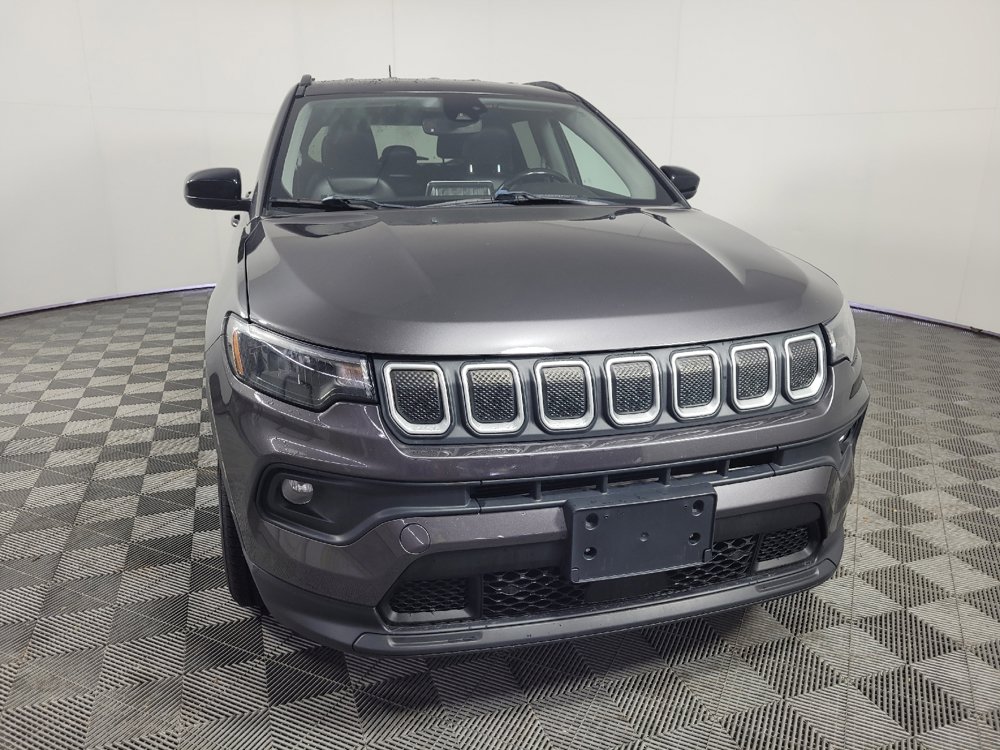 Used 2022 Jeep Compass Latitude w/ Convenience Group FWD image 14
