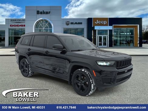 Used 2023 Jeep Grand Cherokee L Laredo image 1