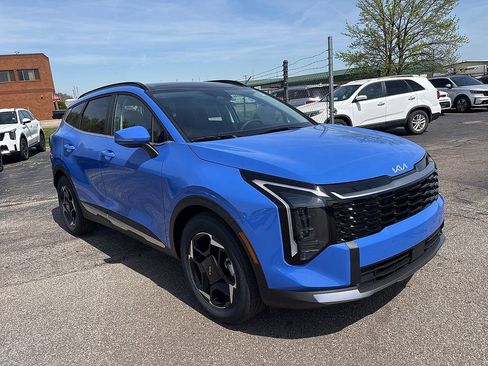New 2026 Kia Sportage EX FWD image 1