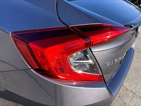 Used 2020 Honda Civic Sport image 23