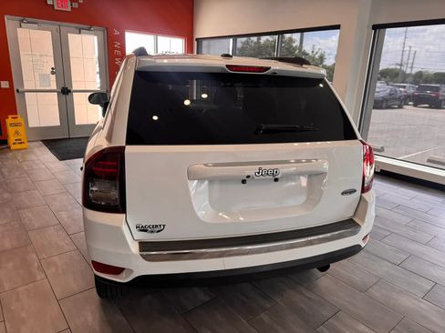 Used 2017 Jeep Compass High Altitude FWD image 9