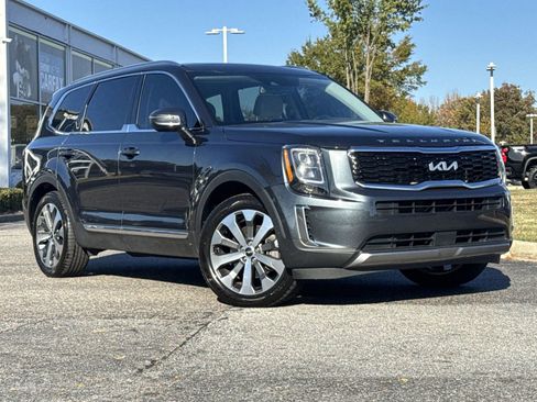 Used 2022 Kia Telluride EX w/ EX Premium Package image 2
